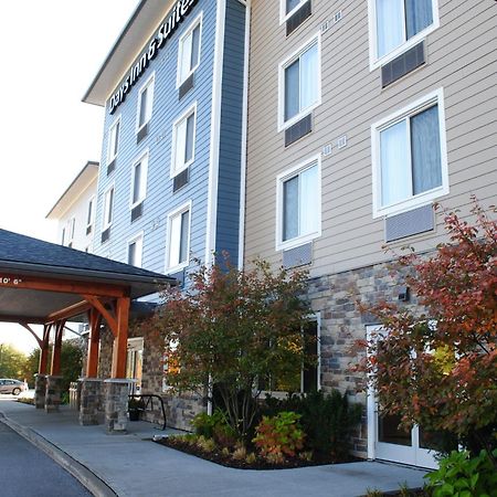 Days Inn & Suites By Wyndham Линдзи Екстериор снимка