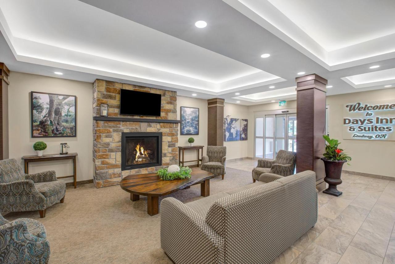 Days Inn & Suites By Wyndham Линдзи Екстериор снимка